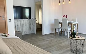 Coqueto Apartamento De Playa Con Piscina Y Terraza